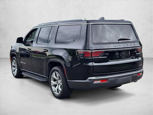 Used 2022 Jeep Wagoneer Series II RWD image 8