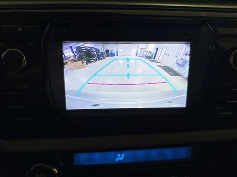 Used 2016 Toyota Corolla LE FWD image 26
