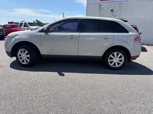 Used 2007 Lincoln MKX 2WD image 4