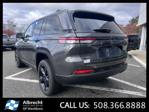 New 2025 Jeep Grand Cherokee Limited w/ Black Appearance Package image 3