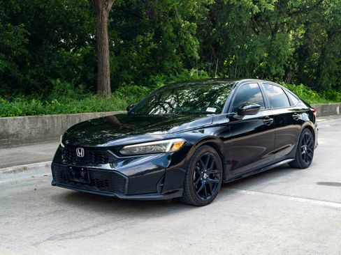 Used 2025 Honda Civic Sport image 5
