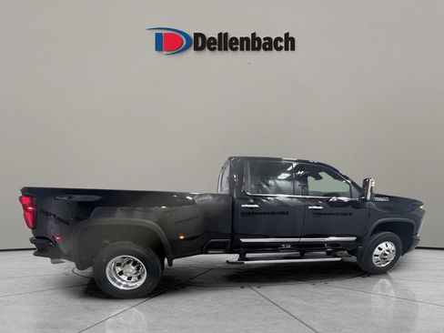 Used 2024 Chevrolet Silverado 3500 High Country w/ High Country Premium Package image 6