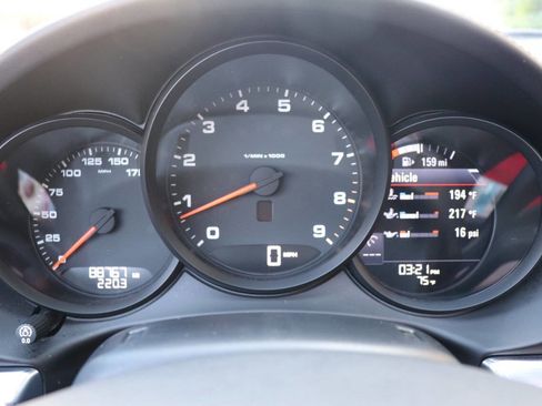 Used 2016 Porsche Boxster image 27