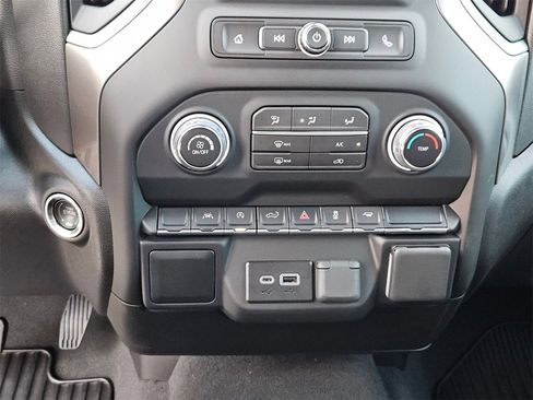 New 2026 Chevrolet Silverado 1500 Custom image 17