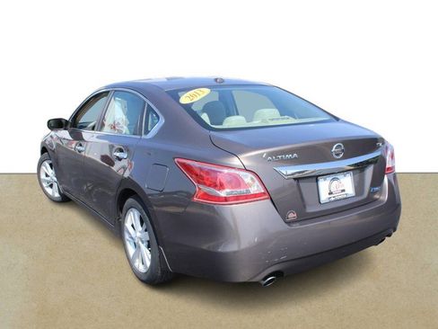 Used 2013 Nissan Altima 2.5 SV image 6