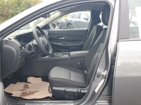 New 2026 Nissan Sentra SV w/ Floor Mat Package FWD image 11