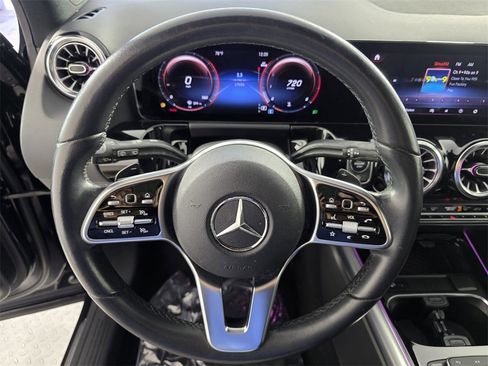 Certified 2023 Mercedes-Benz GLA 250 4MATIC image 17