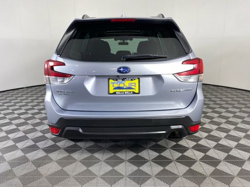 Used 2020 Subaru Forester Premium AWD/4WD image 11