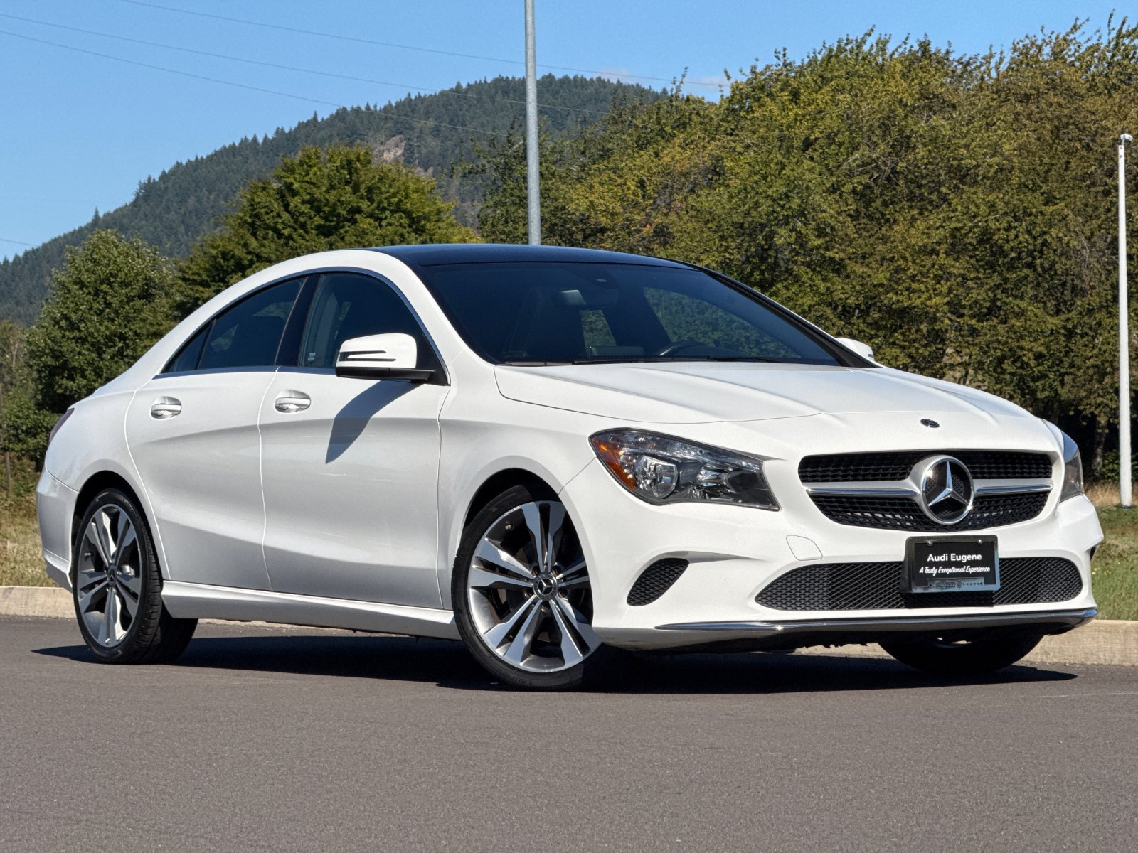 Used 2019 Mercedes-Benz CLA 250 image 1