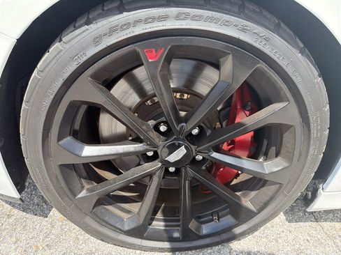 Used 2016 Cadillac ATS V w/ Luxury Package RWD image 33