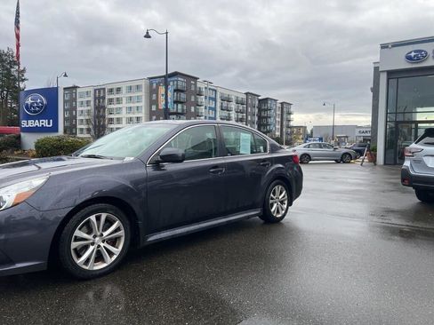 Used 2013 Subaru Legacy 3.6R Limited image 3