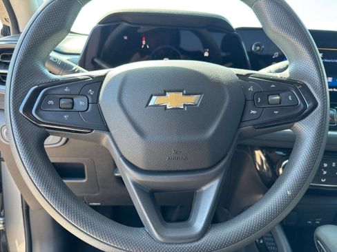Used 2025 Chevrolet TrailBlazer LT FWD image 26