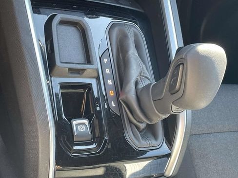 Used 2025 Chevrolet Colorado W/T RWD image 19