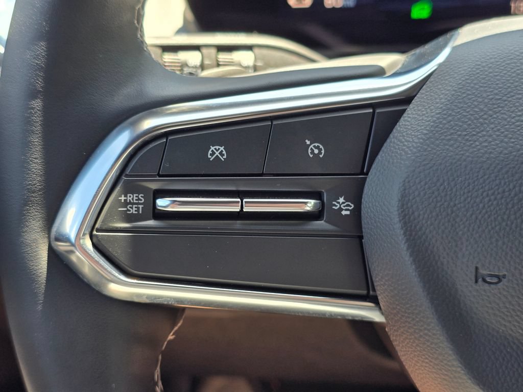 Used 2025 Chevrolet Equinox EV LT FWD image 32