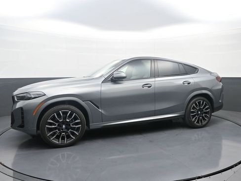 Used 2024 BMW X6 xDrive40i w/ Premium Package image 4