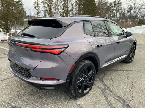 Used 2024 Chevrolet Equinox EV RS image 7