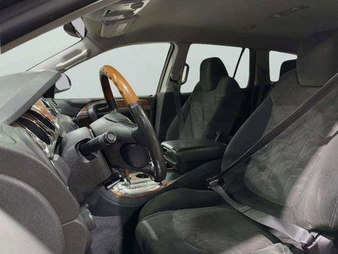 Used 2011 Buick Enclave CX FWD image 31