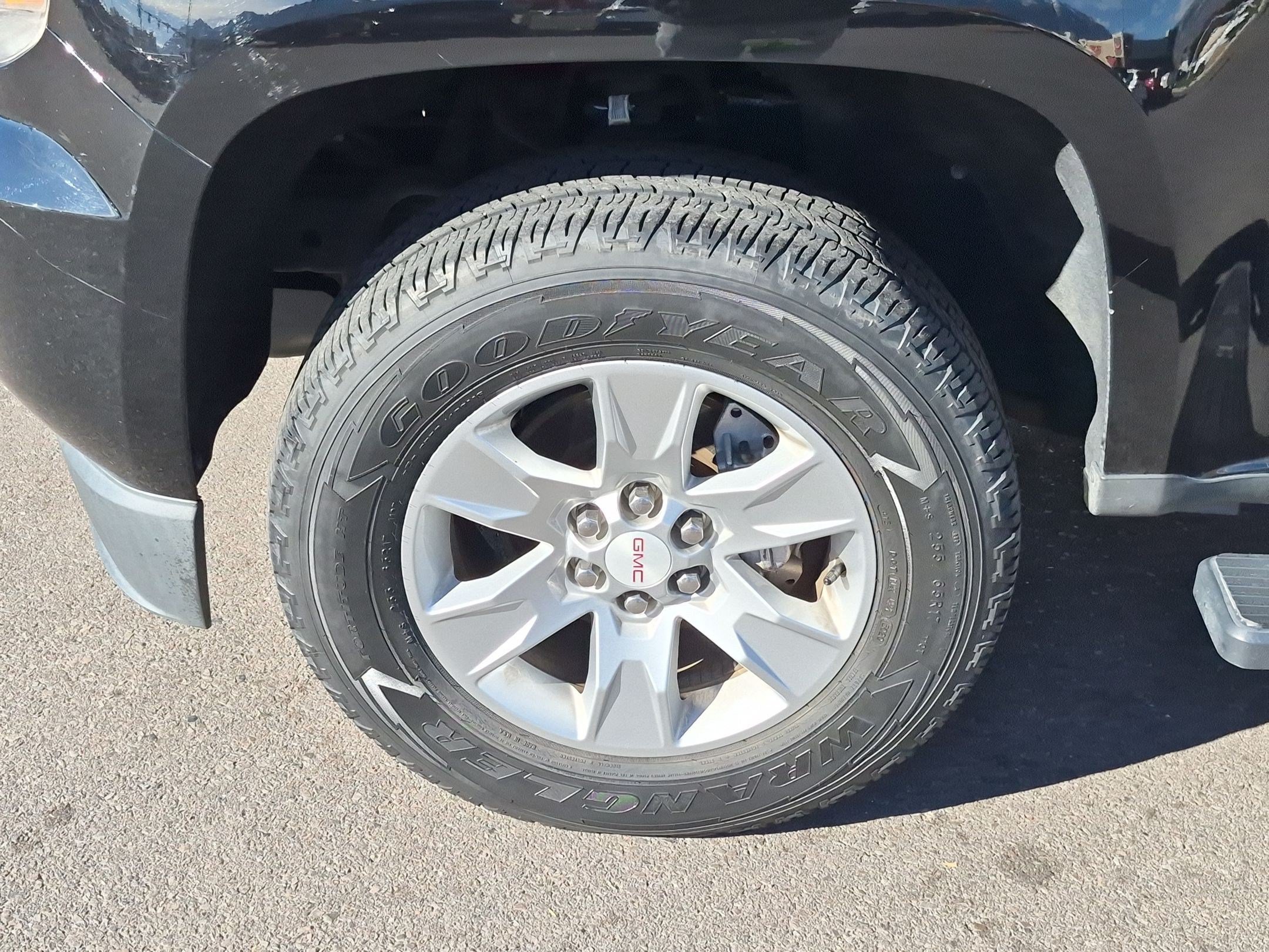 Used 2015 GMC Canyon SLE w/ SLE Convenience Package RWD image 13