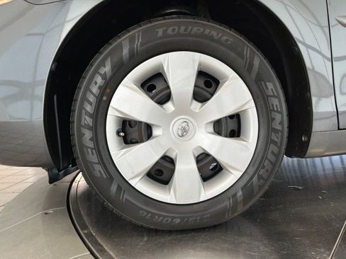 Used 2009 Toyota Camry LE image 37