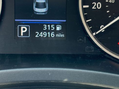 Used 2025 Nissan Sentra S image 38