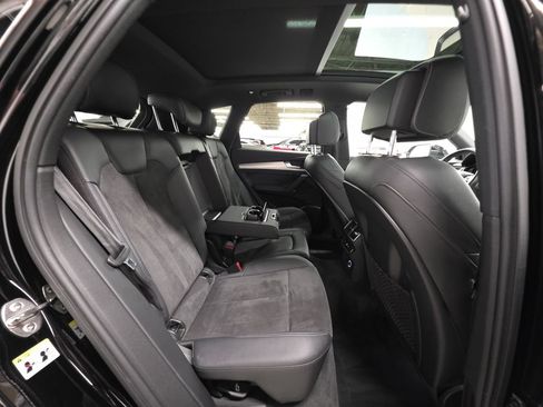 Used 2019 Audi SQ5 Premium Plus AWD/4WD image 24
