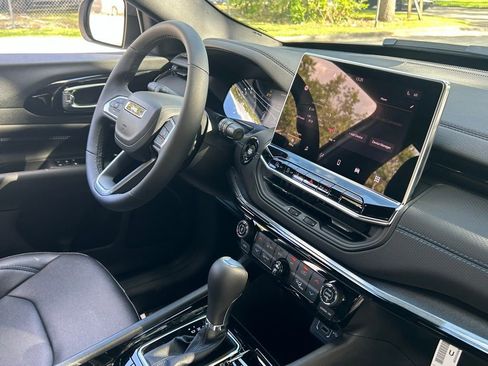 New 2026 Jeep Compass Limited image 30