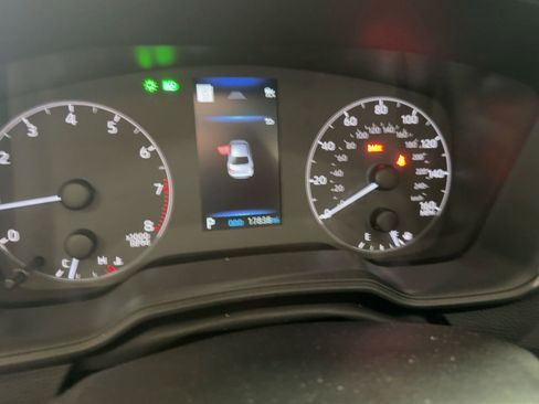 Used 2025 Toyota Corolla LE image 10