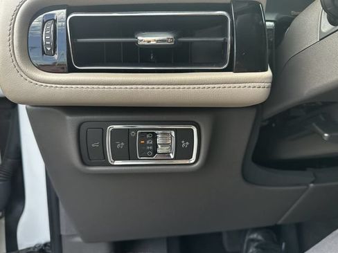 Certified 2023 Lincoln Aviator AWD w/ Premium Package image 30