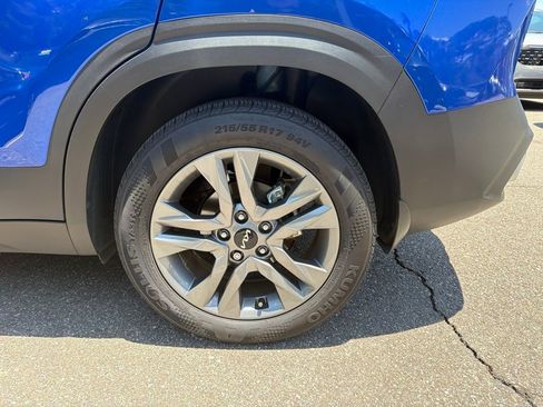 Certified 2023 Kia Seltos S w/ Navigation Package FWD image 26