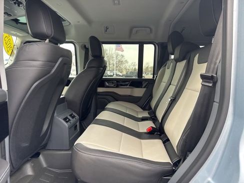 Used 2025 INEOS Grenadier image 27