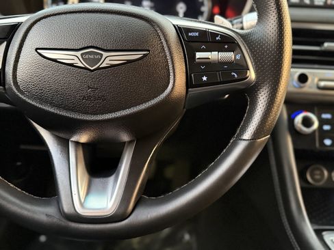 Used 2025 Genesis G70 2.5T image 26