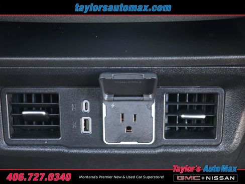 Used 2025 Chevrolet Silverado 2500 LT w/ Convenience Package image 32