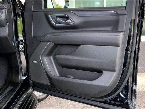 Used 2021 GMC Yukon SLT w/ SLT Luxury Plus Package RWD image 23