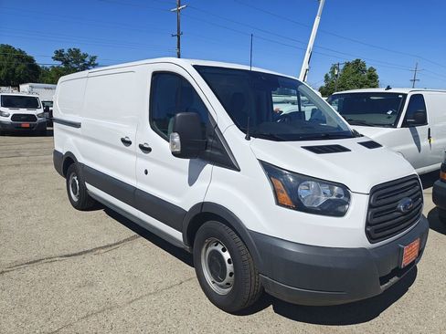 Used 2017 Ford Transit 150 130 Low Roof RWD image 1