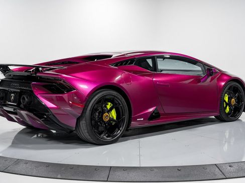 Used 2023 Lamborghini Huracan Tecnica RWD image 3