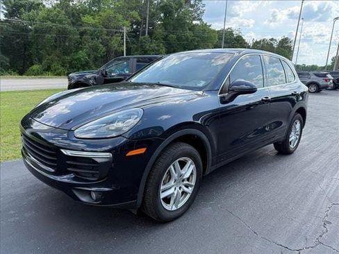 Used 2016 Porsche Cayenne AWD/4WD image 18