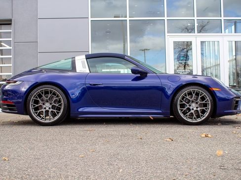 Used 2024 Porsche 911 Targa 4S w/ Premium Package image 4