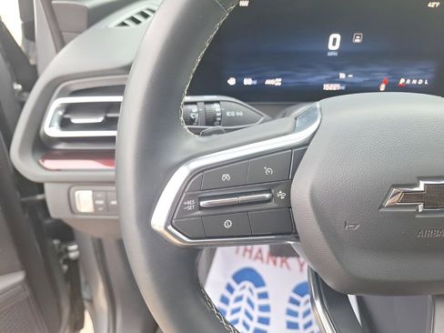 Used 2025 Chevrolet Traverse Z71 image 24