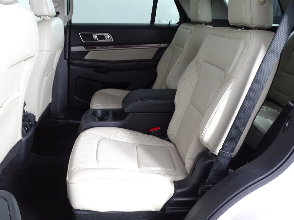 Used 2018 Ford Explorer Platinum AWD/4WD image 16