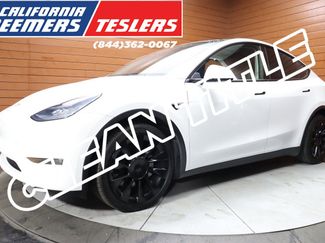 Used 2023 Tesla Model Y Long Range video 1