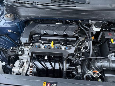 Used 2020 Hyundai Venue image 34