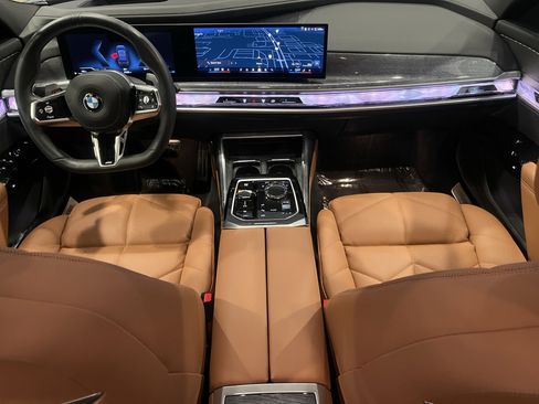Used 2025 BMW 740i xDrive 740i xDrive image 17