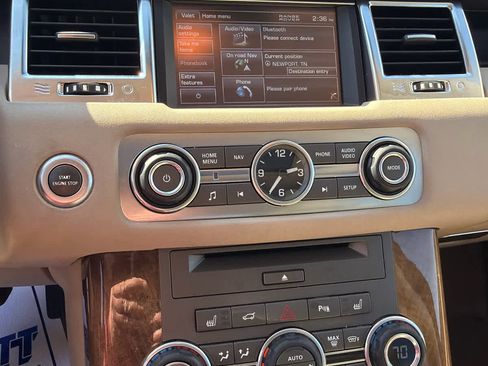 Used 2012 Land Rover Range Rover Sport HSE image 14