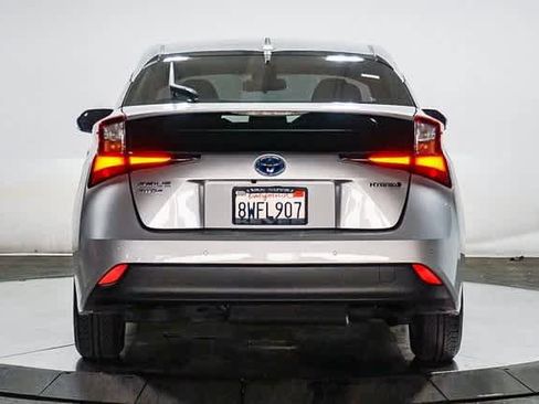 Certified 2021 Toyota Prius LE w/ Carpet Mat Package (TMS) image 10