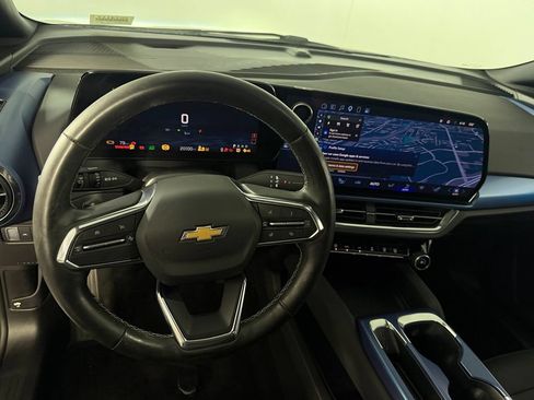 Used 2024 Chevrolet Equinox EV LT w/ LPO, Blackout Package FWD image 12
