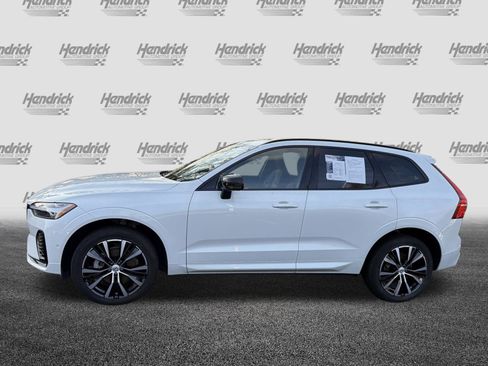 Certified 2025 Volvo XC60 B5 Plus image 7