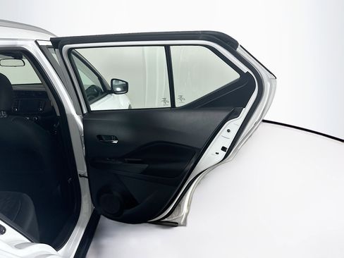 Used 2023 Nissan Kicks SV FWD image 26