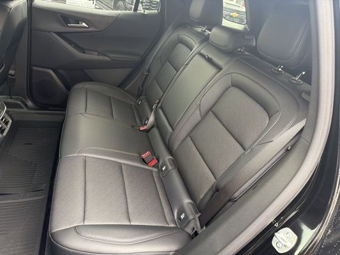 New 2026 Chevrolet Equinox LT w/ Convenience Package II image 30