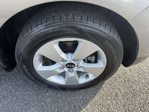 Used 2018 Kia Soul Base image 20