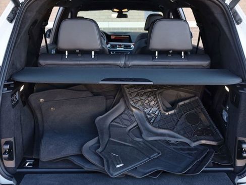 Used 2021 BMW ALPINA XB7 image 29